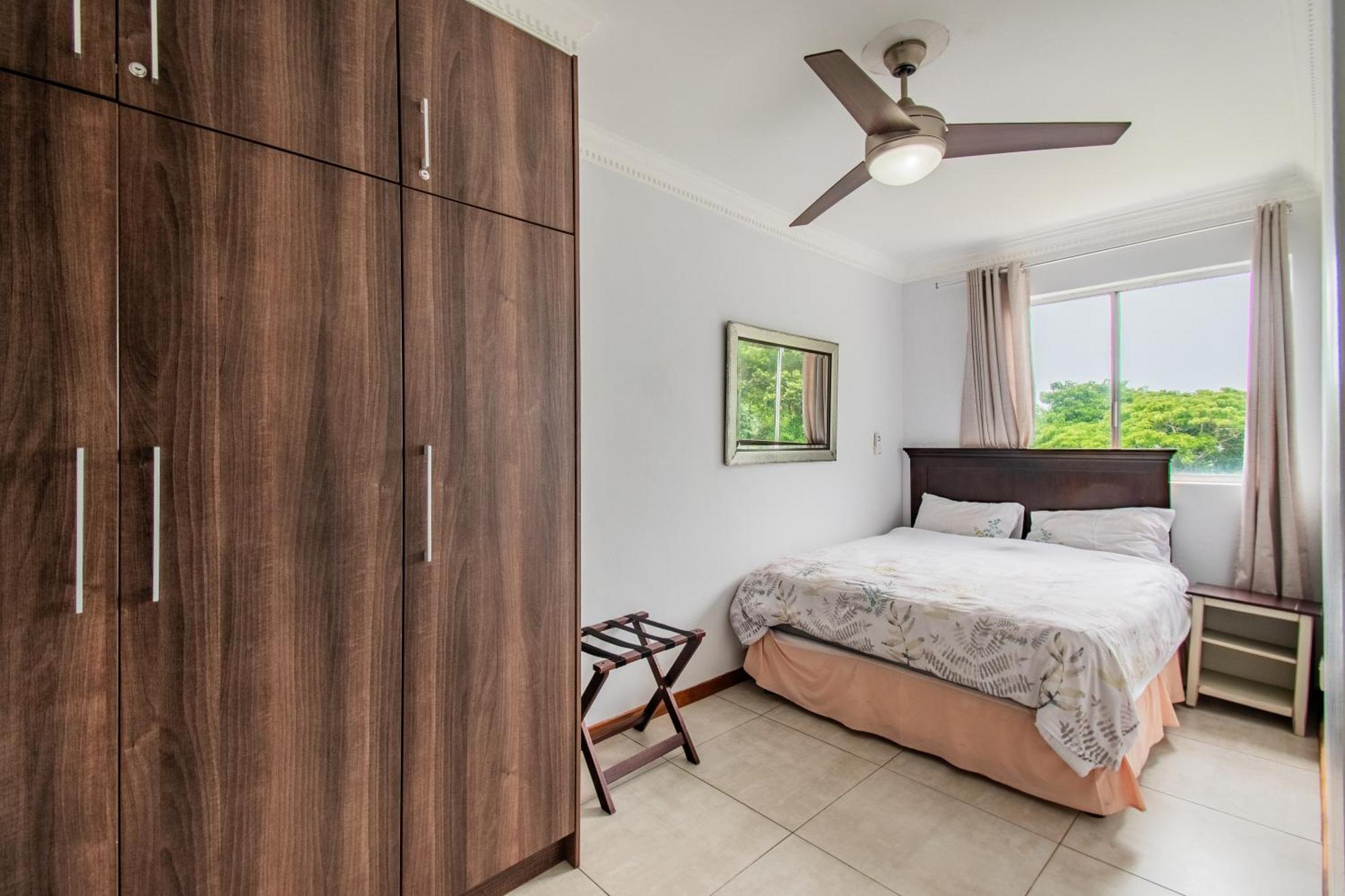 Pangsapuri 83 m² dengan 3 bilik tidur dan 2 bilik mandi peribadi di Umdloti Luaran gambar